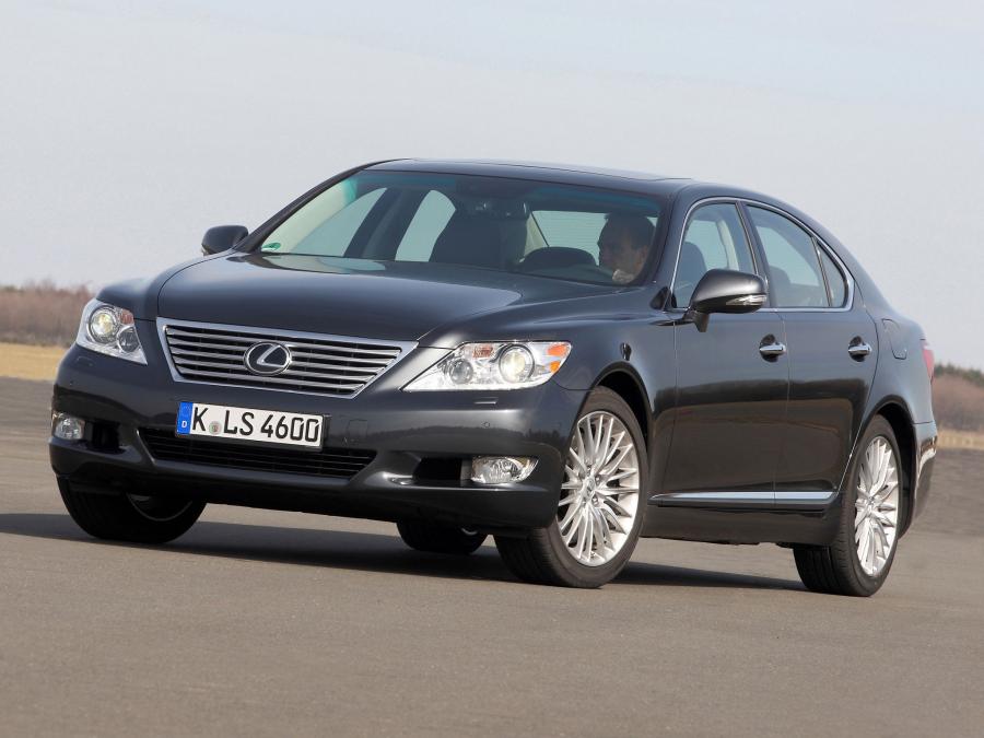  Lexus LS460 2009 года  (EU) (фото 8 из 12)